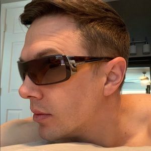 Beautiful certified Prada sunglasses, never worn!